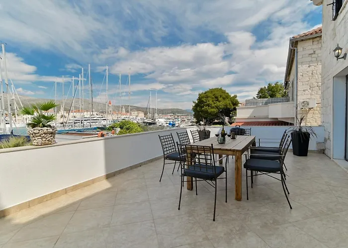 Daire Ciciliani Trogir