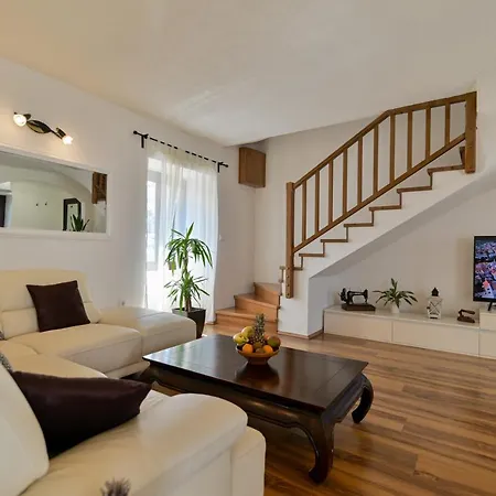 Ciciliani Apartman *
